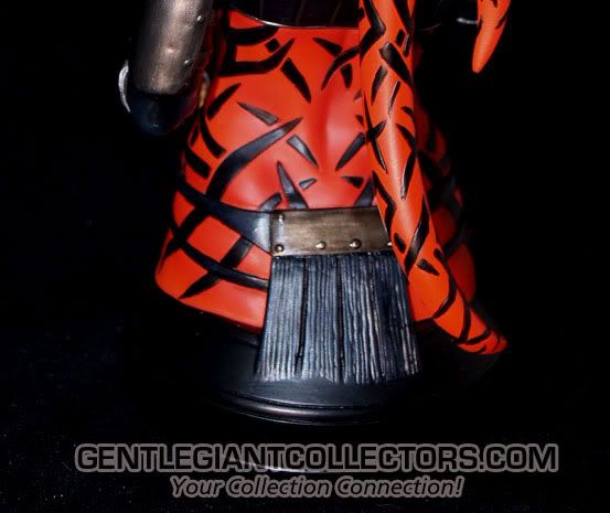 gentle giant darth talon statue